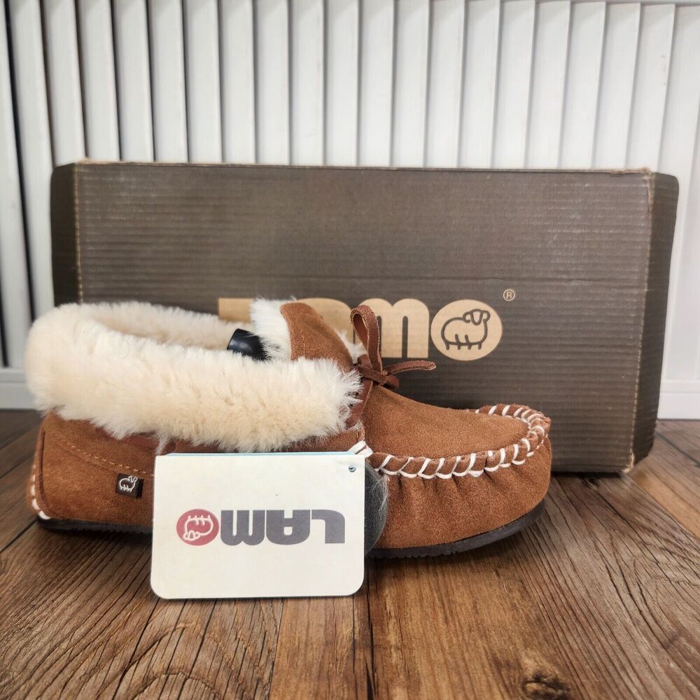 Lamo Mila Moc Chestnut EW1939 Women's 5 Brown Suede Fur Lined Moccasins Slippers